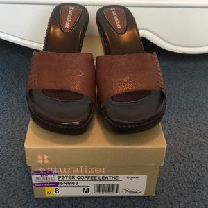Coffee Leather Naturalizer Open Toed Heels Size 8